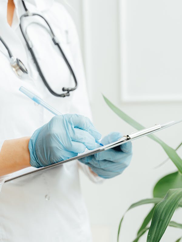 The Essential Guide to Wound Care cover